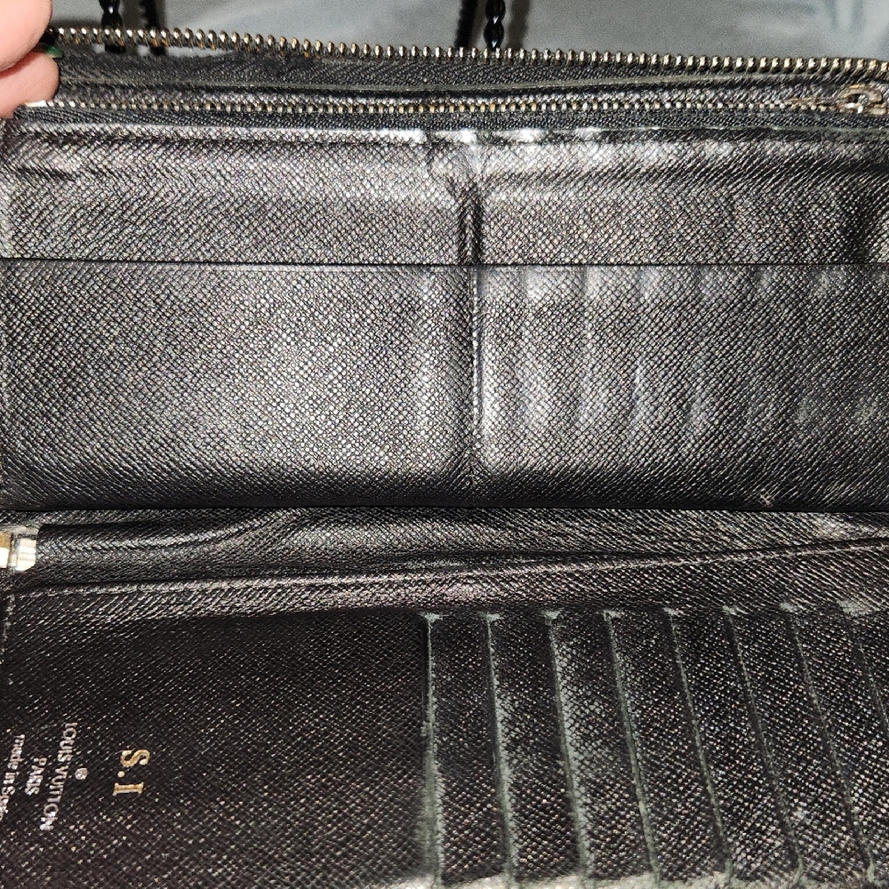 Louis Vuitton Black Checkered Wallet - Picture 5 of 10